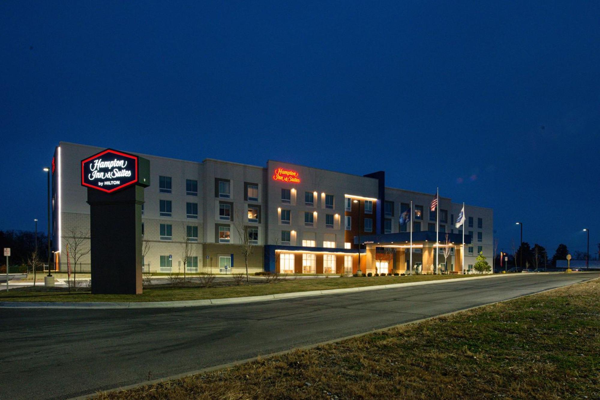 Hampton Inn & Suites Adrian, Mi Exterior photo